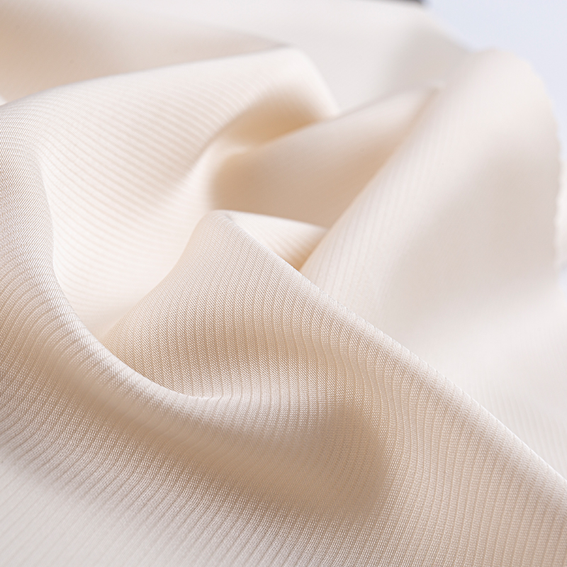 Imiteret acetat-kationisk twill-stof